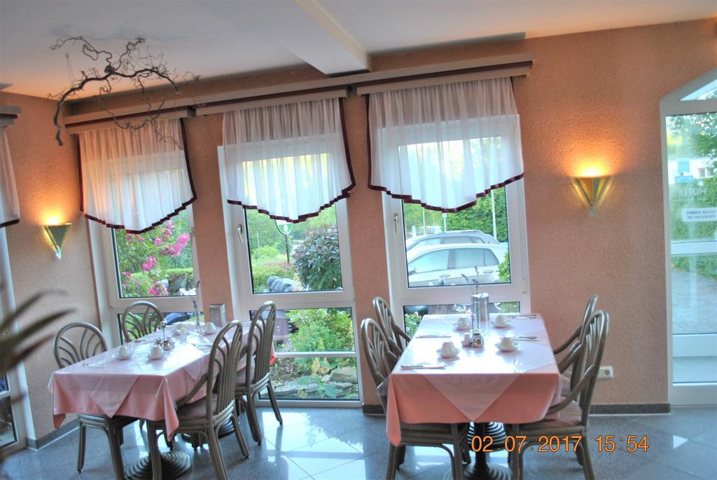 Hotel Garni Am Schaefersberg Нидернхаузен Екстериор снимка