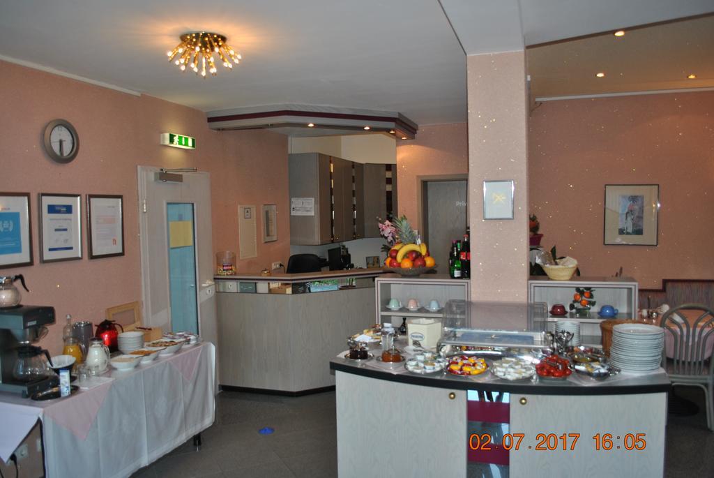 Hotel Garni Am Schaefersberg Нидернхаузен Екстериор снимка