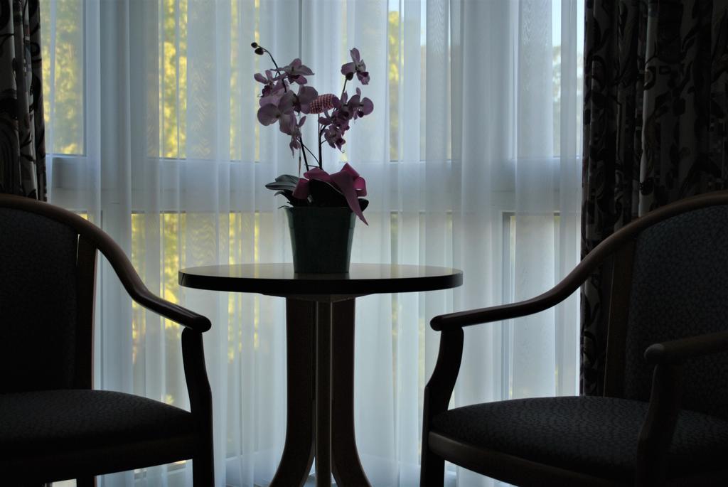 Hotel Garni Am Schaefersberg Нидернхаузен Стая снимка