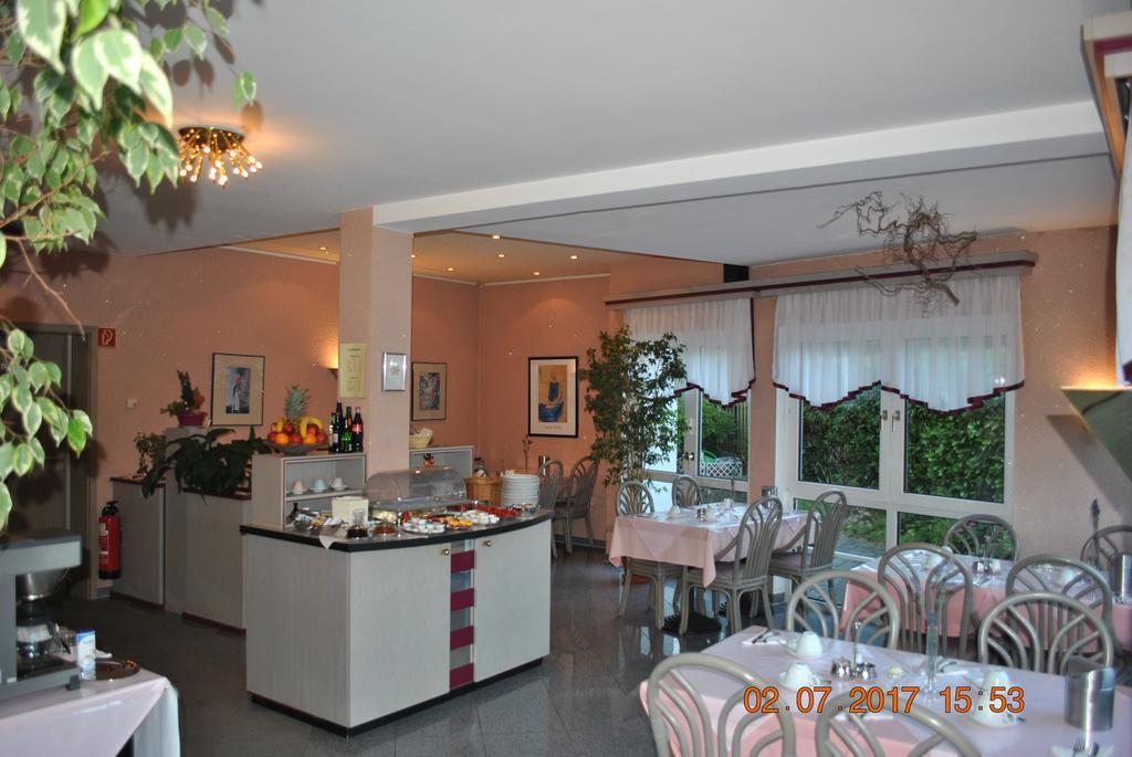 Hotel Garni Am Schaefersberg Нидернхаузен Екстериор снимка